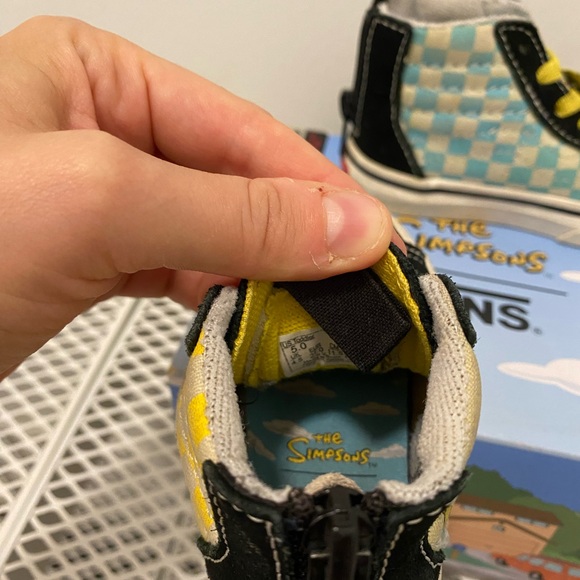 Vans X The Simpson - size 5 toddler - Picture 6 of 6